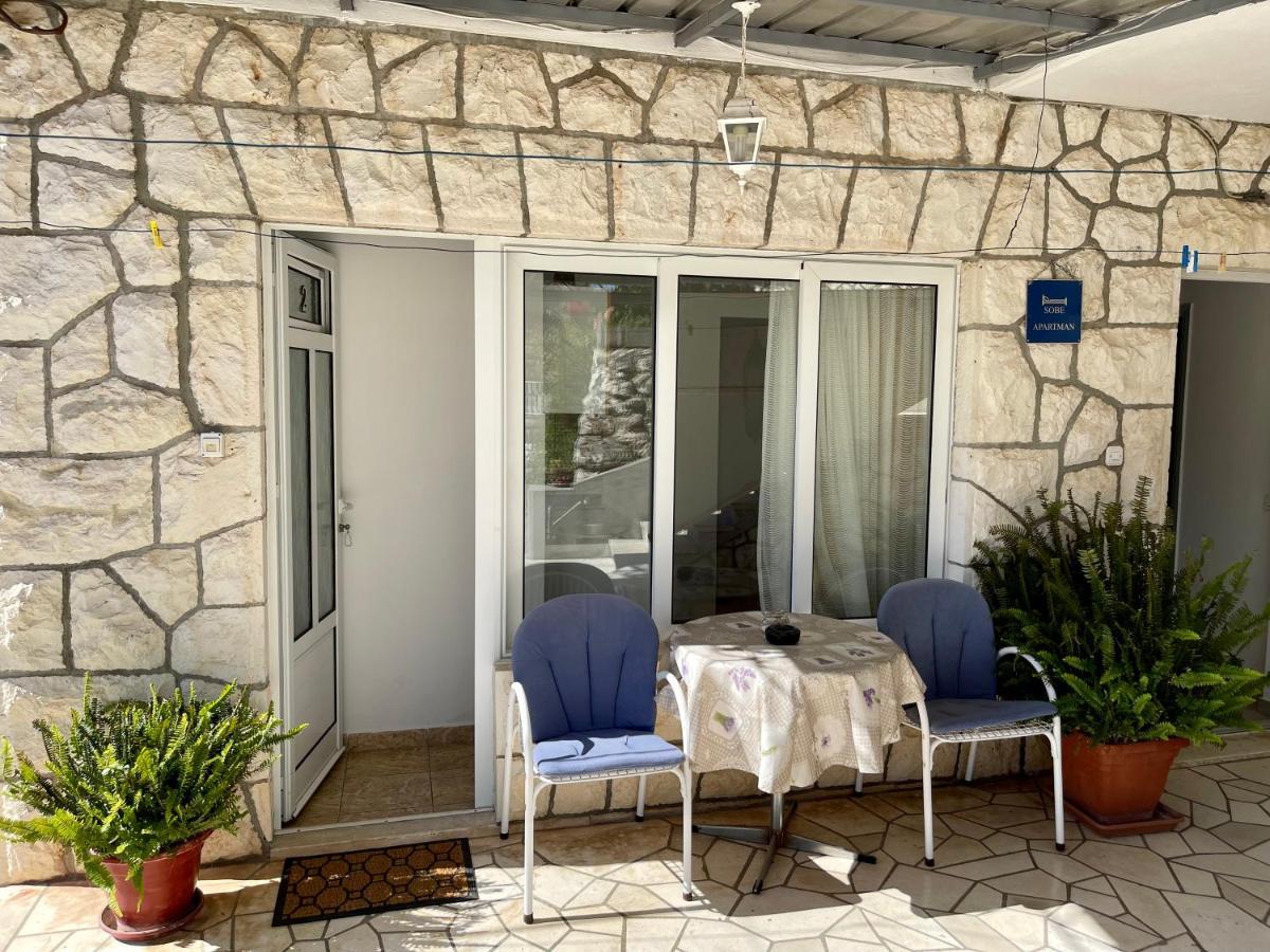 Rooms & Apartments Tepsa - Centre Хвар Екстериор снимка