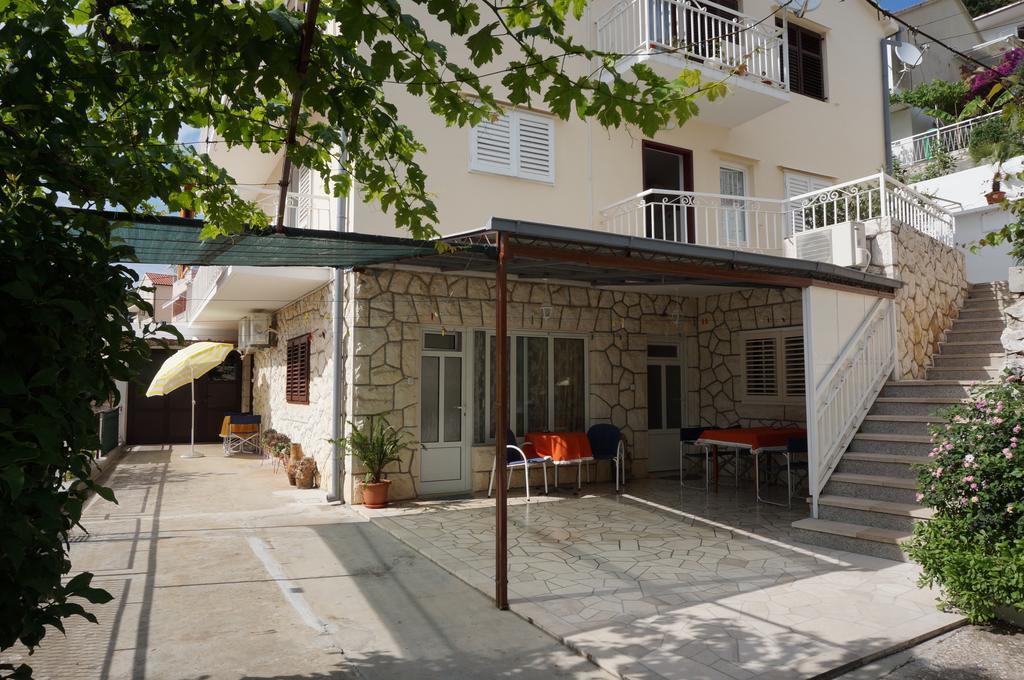Rooms & Apartments Tepsa - Centre Хвар Екстериор снимка