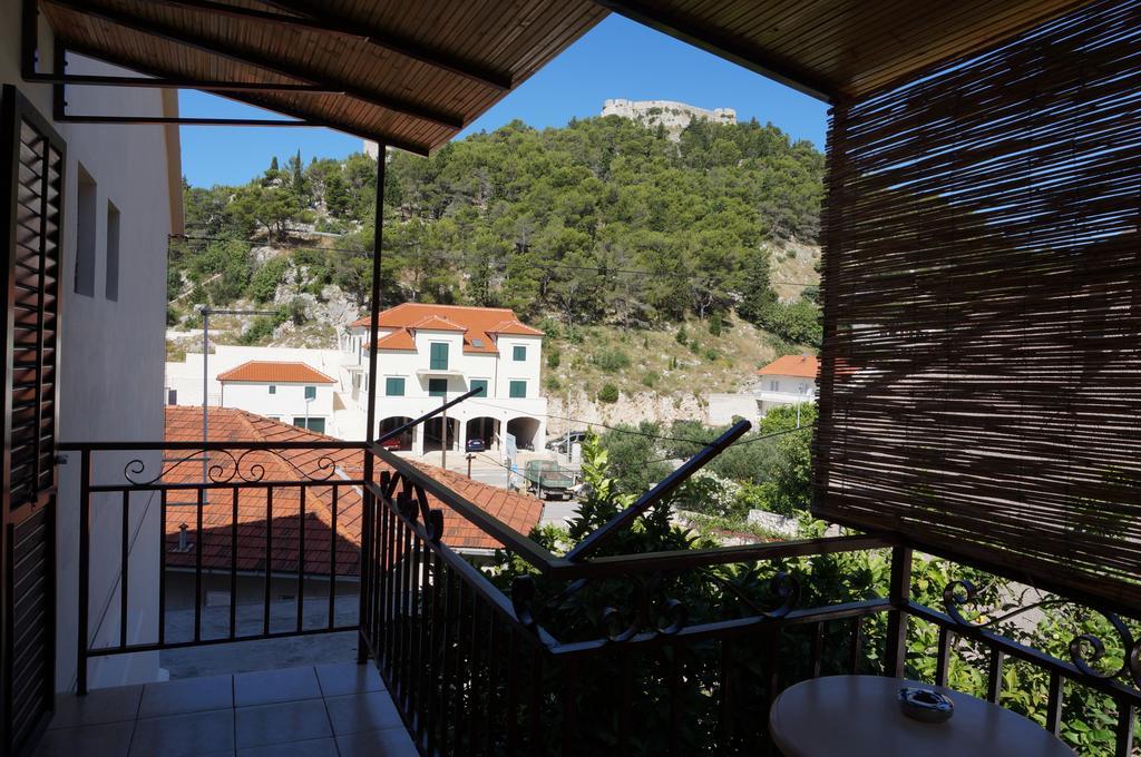 Rooms & Apartments Tepsa - Centre Хвар Екстериор снимка
