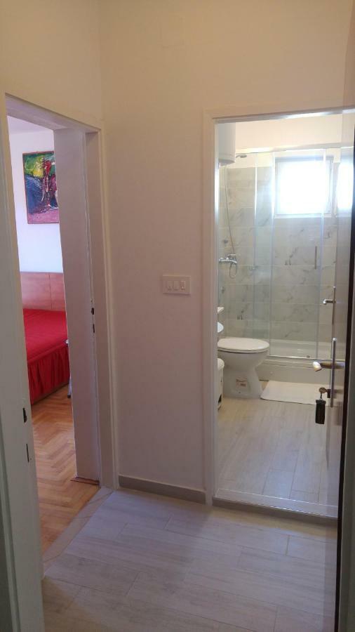 Rooms & Apartments Tepsa - Centre Хвар Екстериор снимка